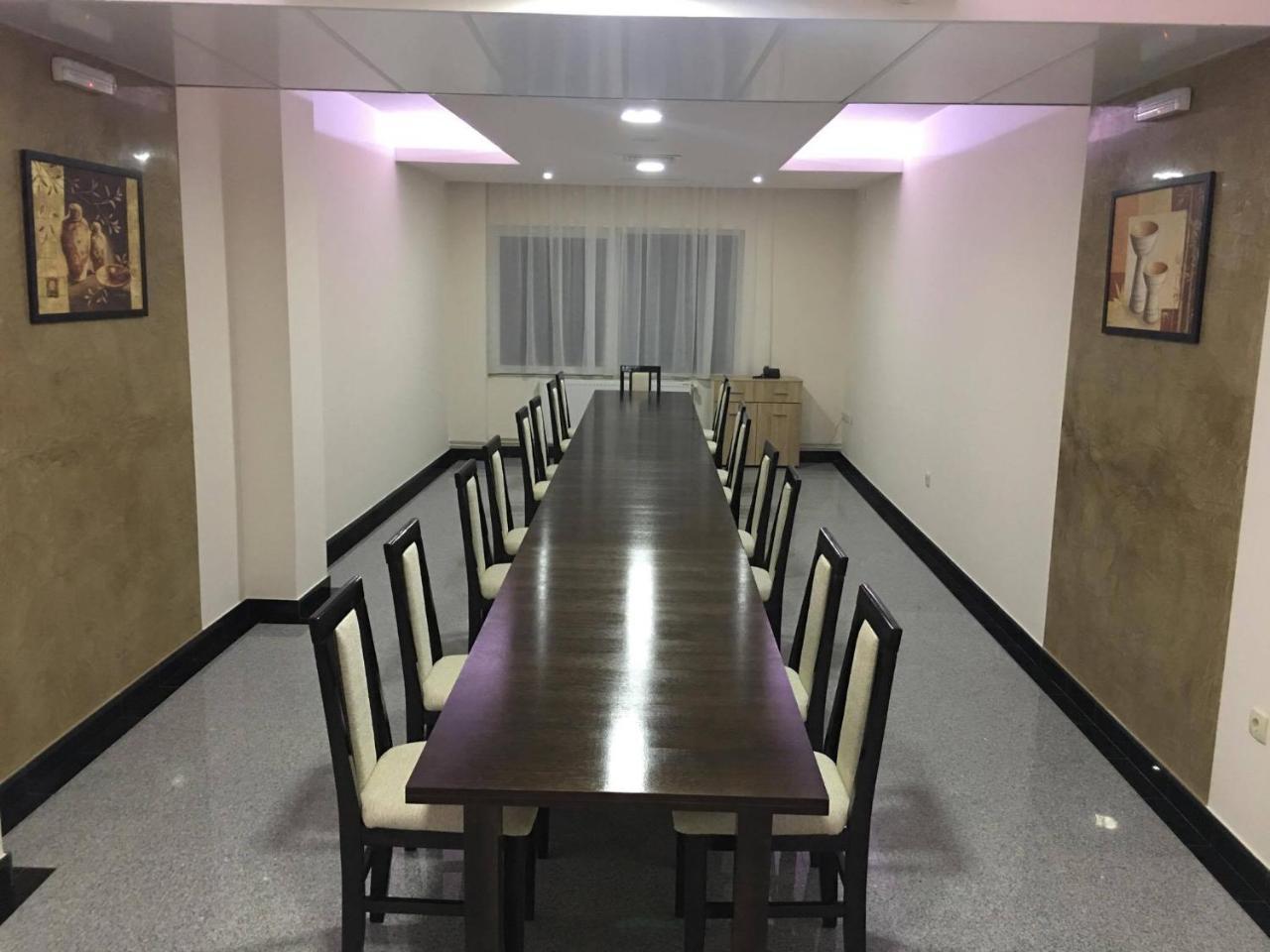 Odmaraliste Vidik Hotel Lazarevac Ngoại thất bức ảnh